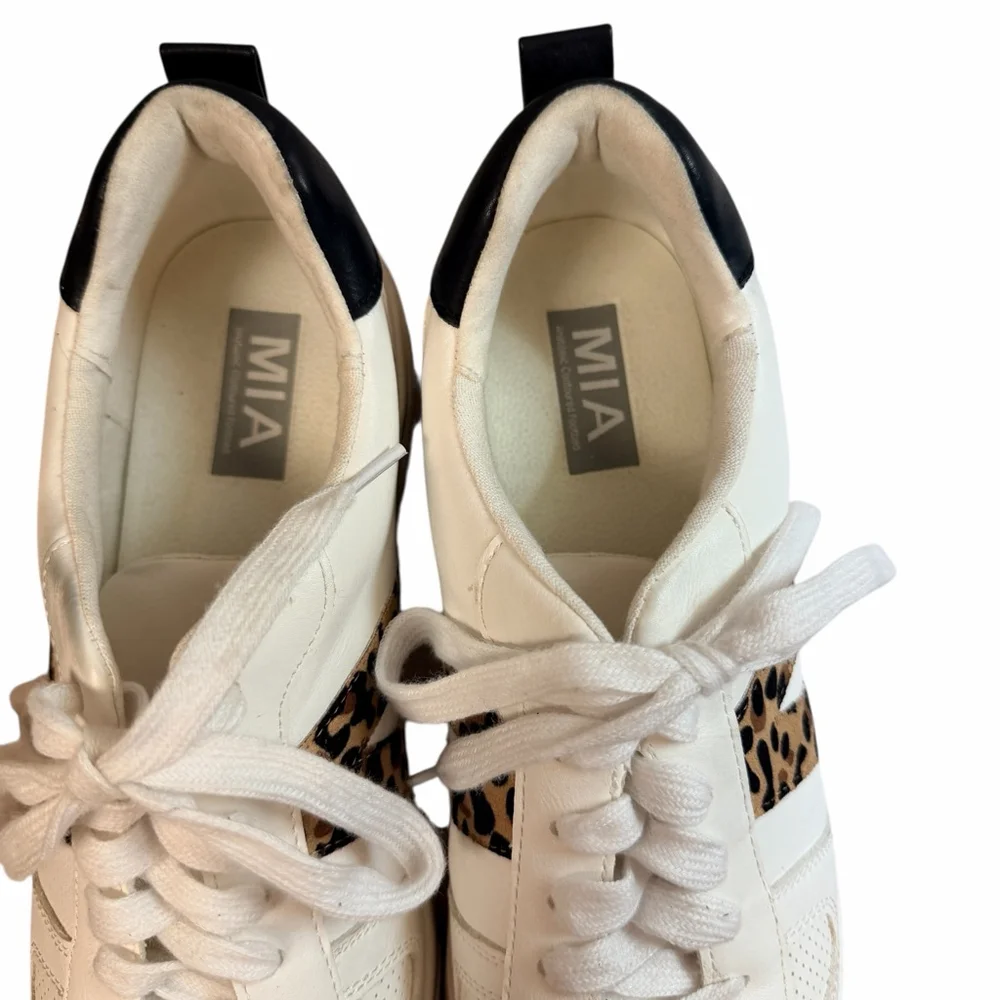 MIA White Leopard Accent Sneakers Women’s Size 10 Casual Low Top Lace Up
